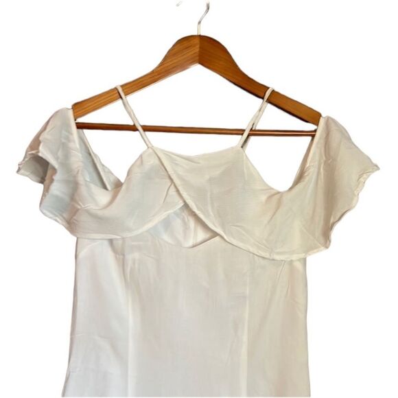 3 for $30! BB Dakota white off the shoulder mini dress - Picture 2 of 8